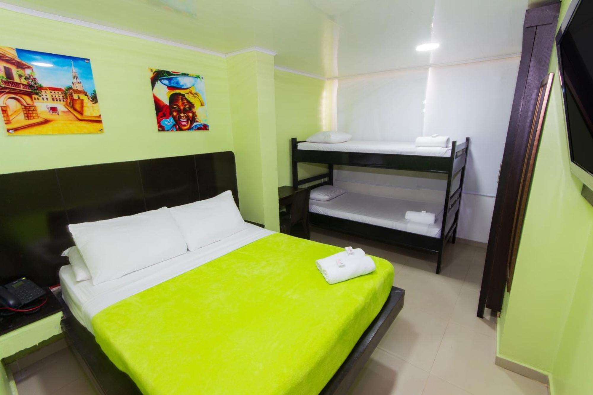 Hotel Marina Suites By Geh Suites — Fotos 3